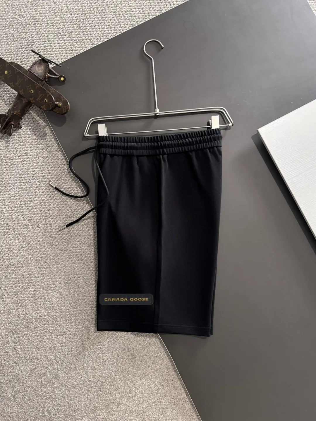 Next day delivery P300 High-end goods Big Goose 2025 new summer elastic band casual shorts, counter-customized fabrics, high breathability and comfort, impeccable details, brand element design concept, reflecting high quality. It feels delicate and soft! It presents a casual cut and the upper body shape is great! Size: M-4XL